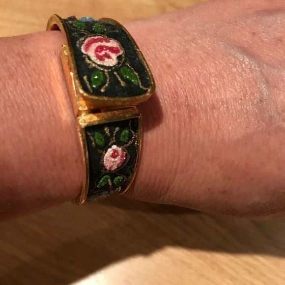 Vintage Pilgrim Hinged Bangle Flower Rose Watch main image 7